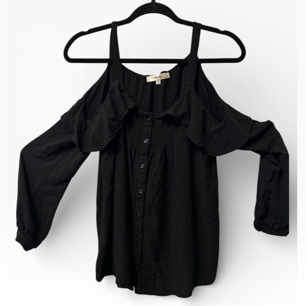 Andrea by UNIT Black Cold Shoulder Button Front Blouse Small Off Shoulder Top